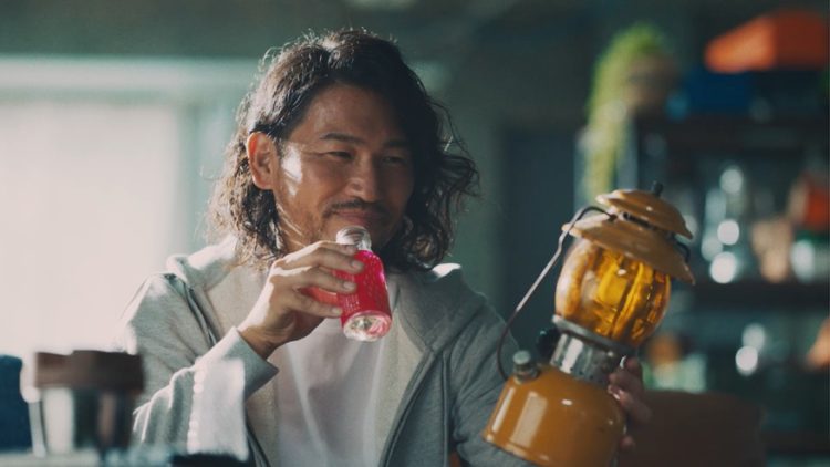 月桂冠「THE SHOT」新CＭを放映　好きを楽しむ、はじまりに。新しい日本酒の飲用シーンを表現