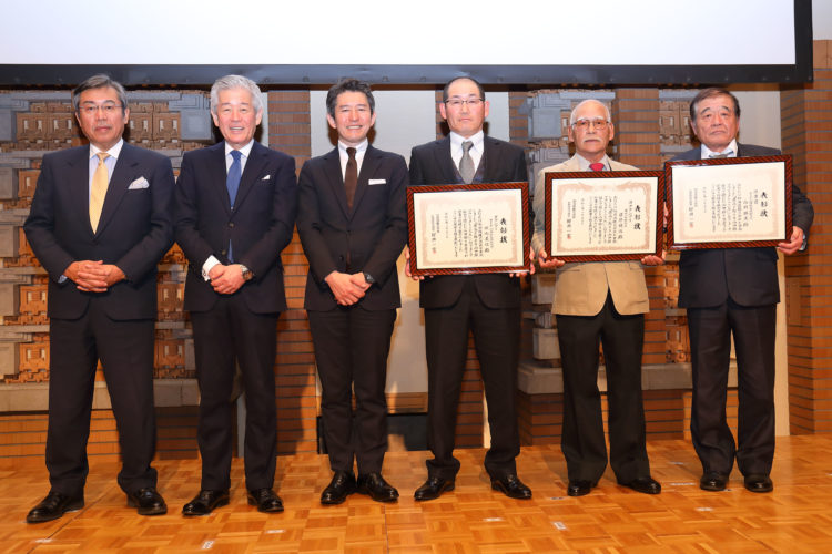 現存する世界で最も歴史のあるオークション・サザビーズに「獺祭」が初めて出品。日本酒業界としても初の出品に挑戦します