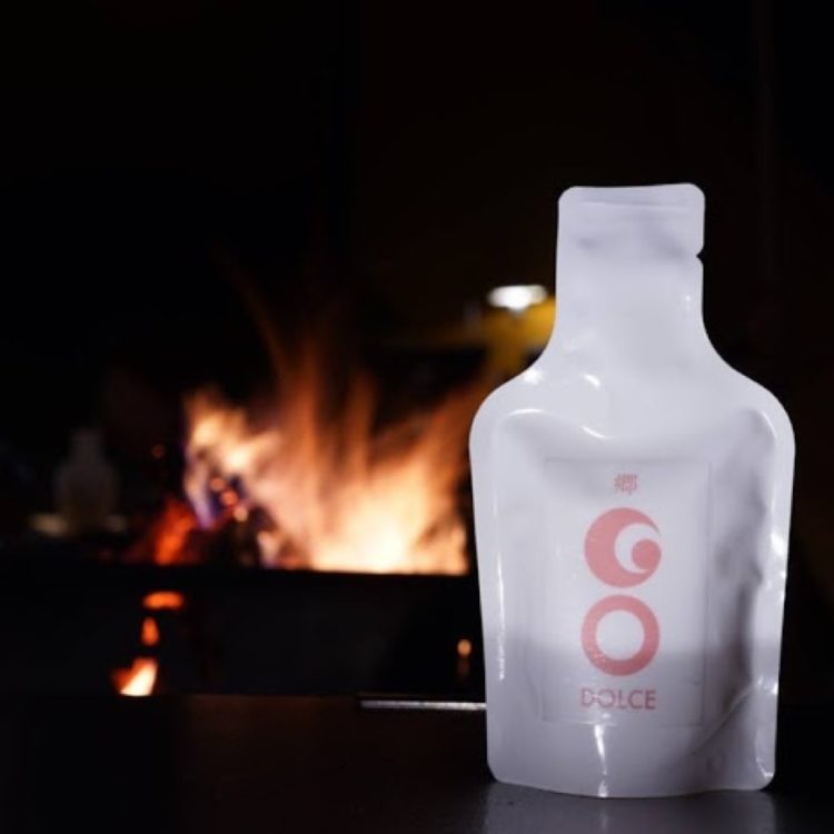 【ポケットに日本酒いれて野遊びにでかけよう】新しいパウチスタイルの日本酒「GO POCKET」が登場。アウトドアシーンで熱燗も可能に！津南醸造より2020年12月11日発売開始。