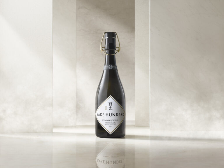 日本酒ブランド「SAKE HUNDRED」が、フラッグシップ『百光』のシリーズ商品『百光 別誂』の再販売受付を2/22(月)より開始