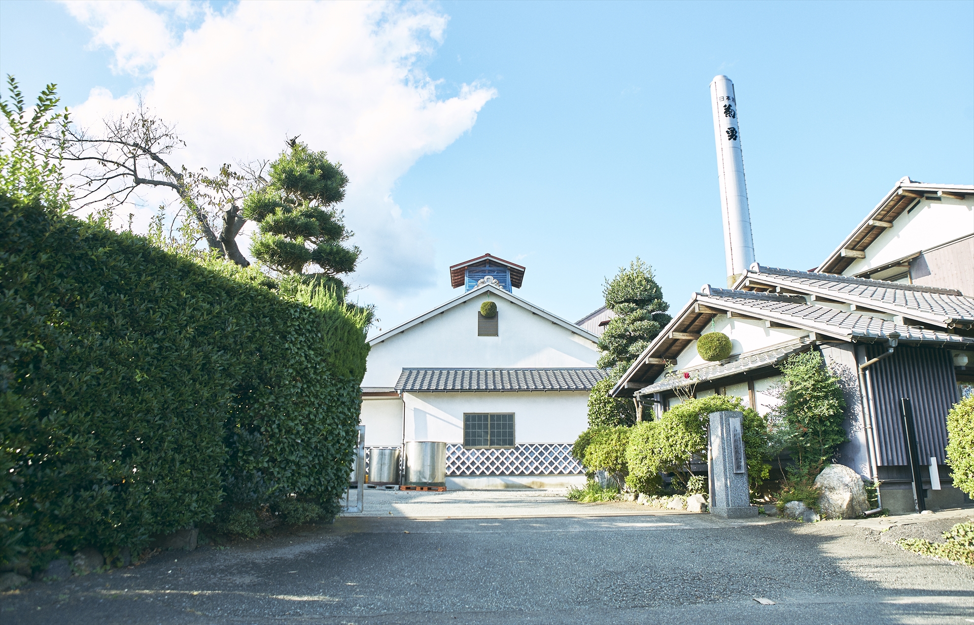 老舗日本酒蔵の新たなブランド「雨降（AFURI）」4月17日（土）より発売開始。フランスの権威あるフェミナリーズ世界ワインコンクール2021 日本酒部門で金賞・銀賞同時受賞！