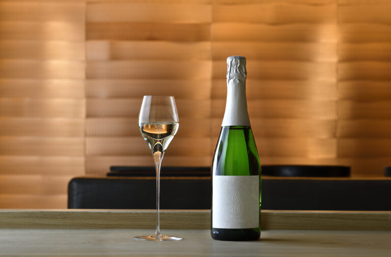 「SAKE COMPETITION 2018」ラベルデザイン部門1位のスペシャル企画 デザイナー森田恭通氏がラベルをデザイン