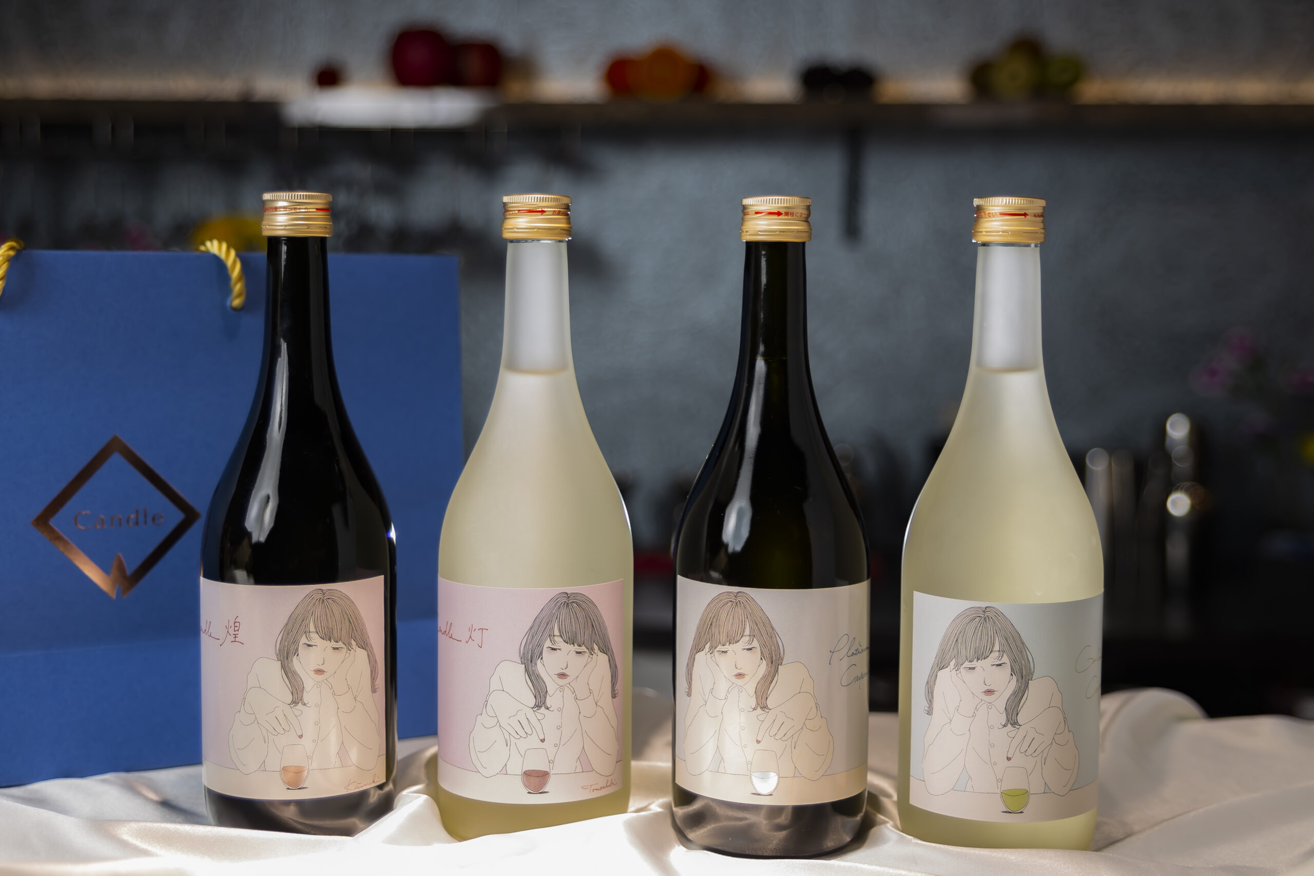 大人気イラストレーターyasunaと日本酒のコラボ！新デザイン登場。日本酒のファッションショー、Sake & Art Candle Collection 2021 Summer -Vivid-が開幕。