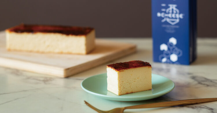 北海道の酒粕を使用し、低糖質な日本酒チーズケーキを開発する「&CHEESE SAKE」プロジェクトをMakuakeで開始