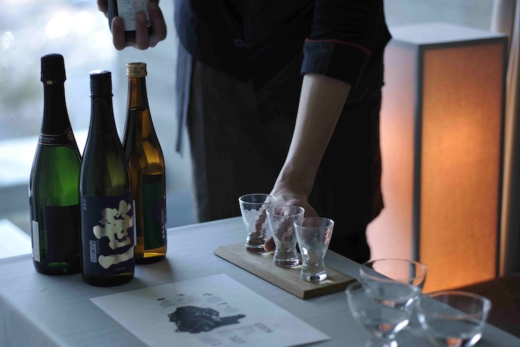 【星のや富士】山梨県の風土が生み出す日本酒の魅力を学ぶ「山麓のSAKE滞在」今冬も開催｜期間：2023年12月1日～2024年2月29日