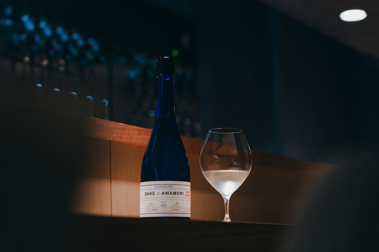 伝統酒を繋ぐ新時代の日本酒「SAKE×AWAMORI 大吟醸2024」5月1日（月）発売