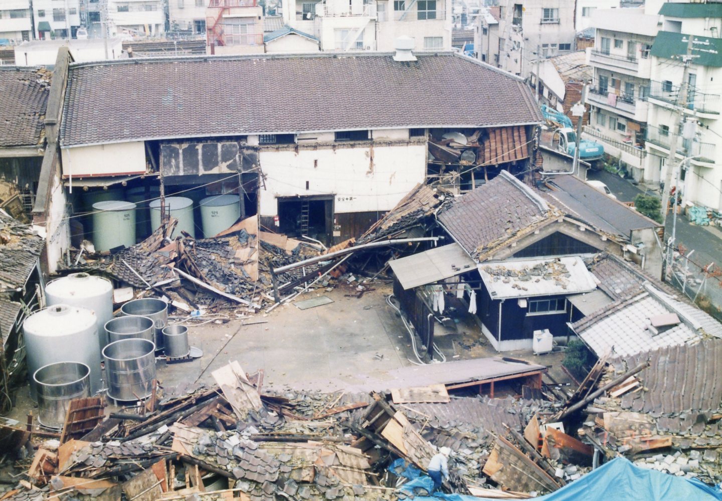 阪神・淡路大震災の年に仕込んだ30年古酒「1995年醸造 生酛純米古酒」 数量限定発売