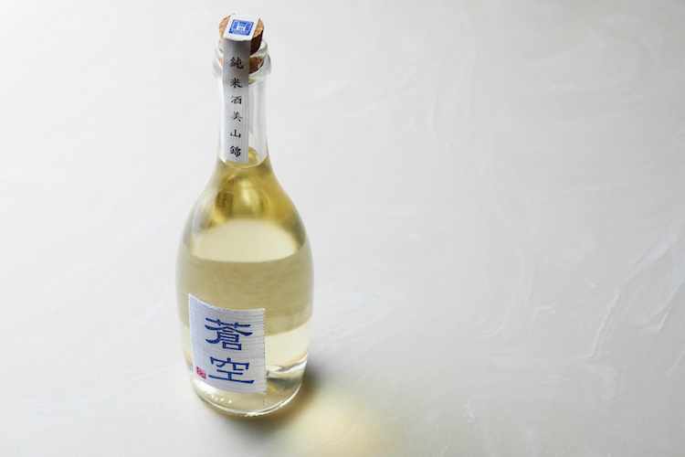 ザ・リッツ・カールトン京都、日本料理 水暉× 藤岡酒造 春霞の余韻とともに愉しむ、銘酒「蒼空」を期間限定で提供 ザ・リッツ・カールトン京都、日本料理 水暉× 藤岡酒造 春霞の余韻とともに愉しむ、銘酒「蒼空」を期間限定で提供