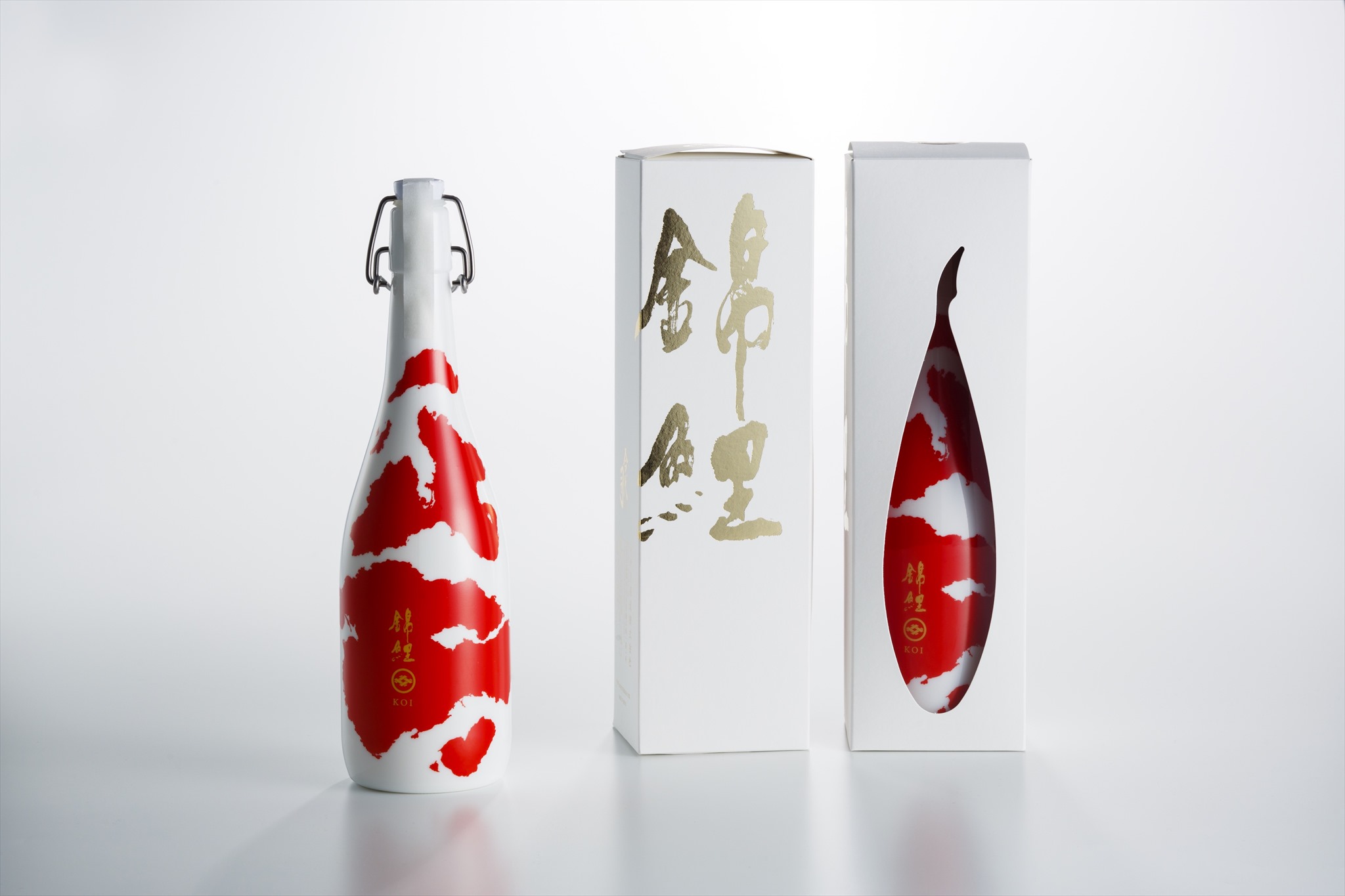 酒蔵を泳ぐ!? 今代司酒造 日本酒「錦鯉」オリジナルこいのぼりを直売店内に掲揚中!