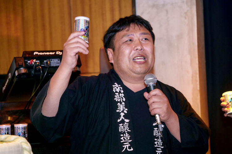 渋谷のギャルが仕込んだ日本酒「YUICHU(ゆいちゅ)」MEGAドン・キホーテ渋谷本店にて数量限定で販売!