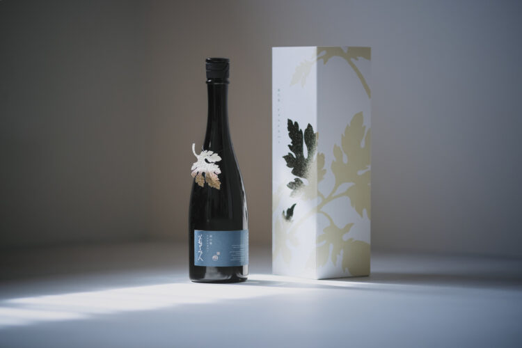 “花を贈るように”気持ちを届ける – 創業290年の酒蔵から新しい日本酒ギフトが誕生 “花を贈るように”気持ちを届ける – 創業290年の酒蔵から新しい日本酒ギフトが誕生