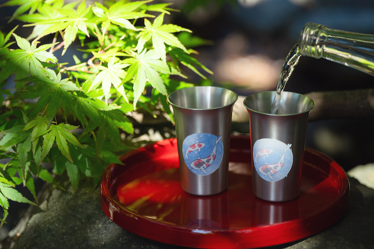 平和の象徴「錦鯉」が泳ぐ姿に癒される「まどろむ酒器~錦鯉~」販売開始