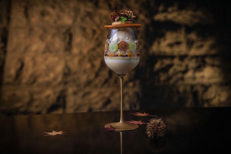 【星のや軽井沢】オリジナルの日本酒と栗やシャインマスカットなど秋の味覚が織りなす「信州吟醸パフェ」提供 【星のや軽井沢】オリジナルの日本酒と栗やシャインマスカットなど秋の味覚が織りなす「信州吟醸パフェ」提供