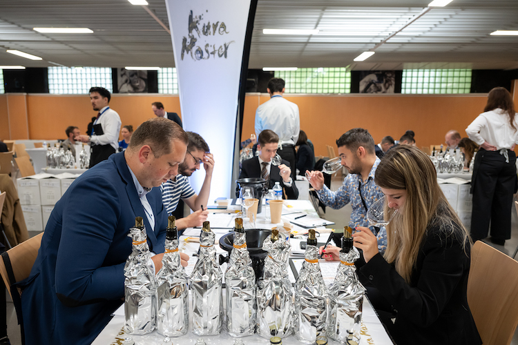 フランスで選ばれた今年の日本酒と梅酒「Kura Masterコンクール2025」受賞酒を発表!
