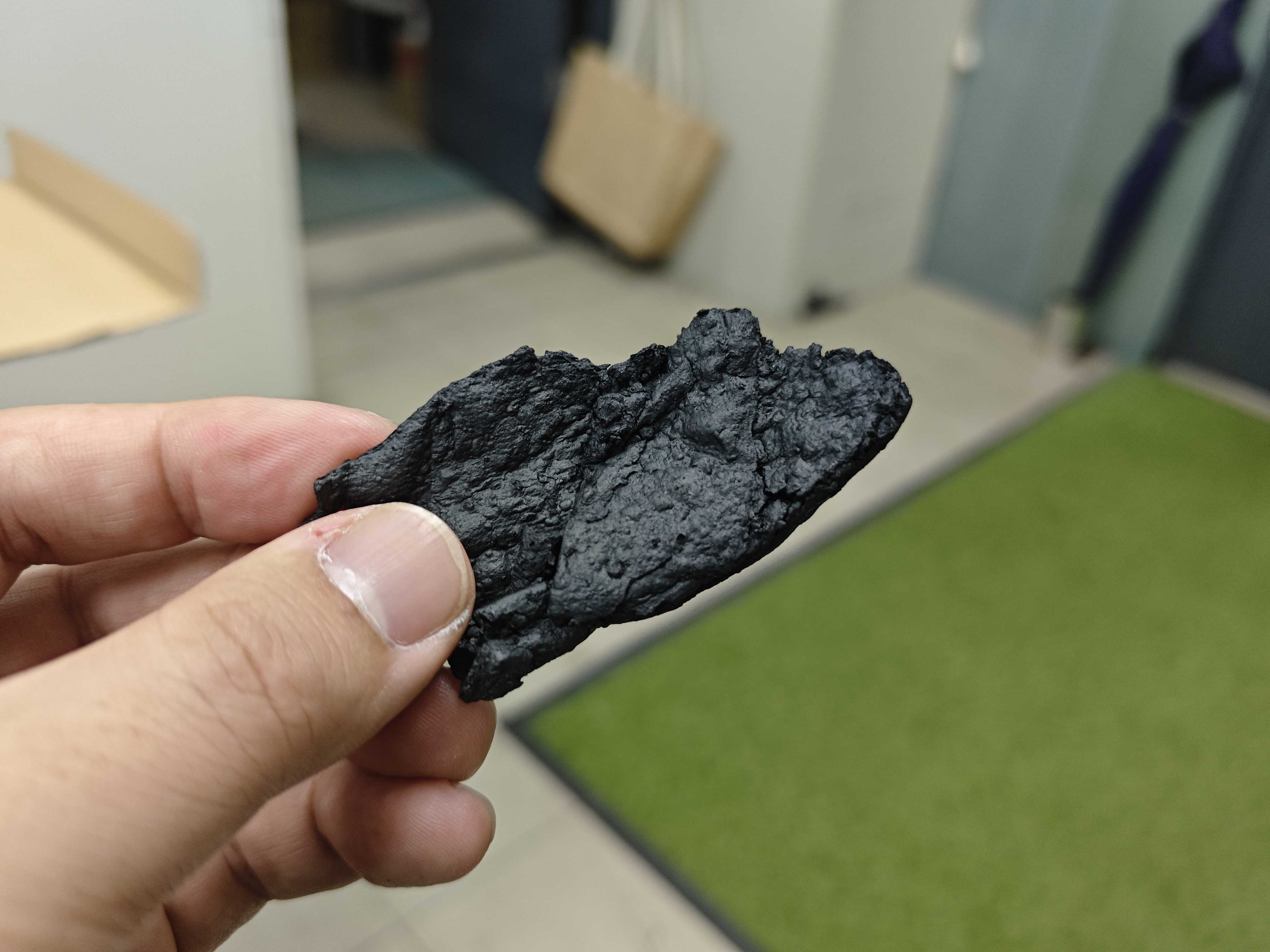 津南醸造、酒粕提供による「酒粕由来グラファイト」試作の成果を報告