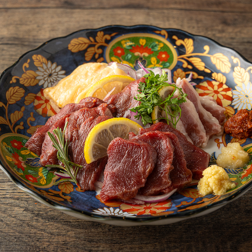 夏に美味しく楽しく飲める日本酒【夏酒 希少地酒 飲み放題 ¥2500】海老と馬肉と日本酒9周年記念7月1日~8月30日の期間限定 池袋栄町通り店 美久仁小路店 2店舗同時開催