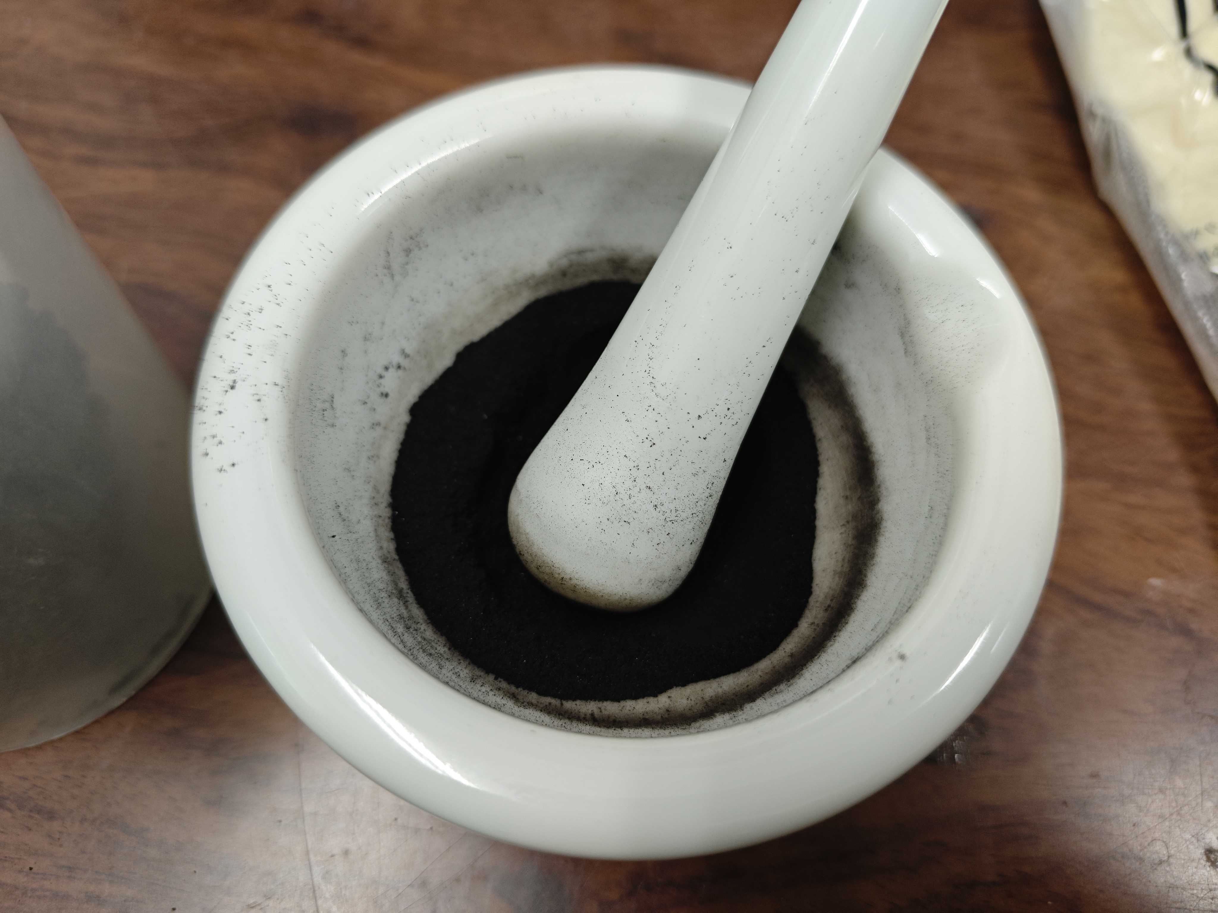 津南醸造、酒粕提供による「酒粕由来グラファイト」試作の成果を報告