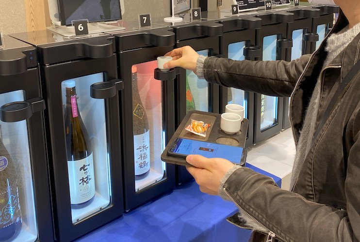 『日本酒飲みくらべIoTサービスSakePon』に、おつまみなどの商品購入機能を追加！