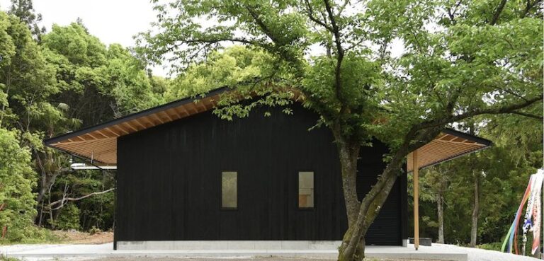 〜完成から5ヶ月ついに酒類製造免許が交付〜日本の酒文化を世界に広めたい。生まれ故郷である地元の再興と日本が誇る伝統産業である酒の再興を掲げるの男の挑戦。天郷醸造所の酒造りが遂にスタート!!