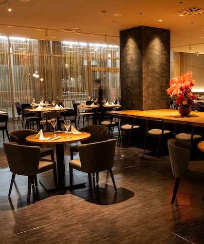 石川の銘酒と郷土の酒肴を愉しむ「呑み比べセット」の提供を開始