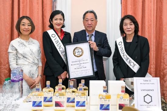革命的な長期熟成日本酒「VINTAGIENCE」、プレミアムライン3商品を発表