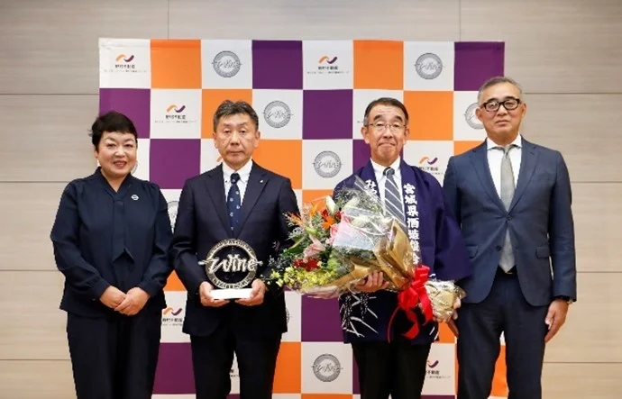 日本酒を通じて地域の発展に貢献 IWC SAKE 部門 公式スポンサー IWC 2025 年受賞 プレミアム日本酒試飲会 YUITO 日本橋室町野村ビルにて開催 日本酒を通じて地域の発展に貢献 IWC SAKE 部門 公式スポンサー IWC 2025 年受賞 プレミアム日本酒試飲会 YUITO 日本橋室町野村ビルにて開催