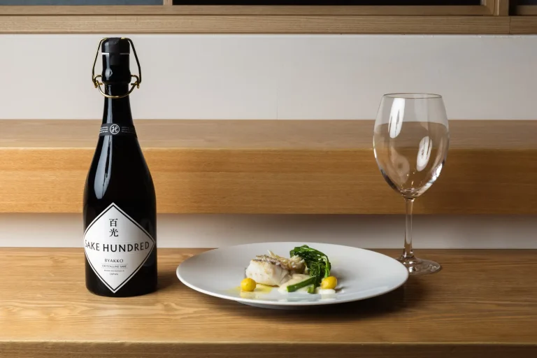 “旅するガストロノミー”を国内外で展開する一之瀬シェフと日本酒ブランド「SAKE HUNDRED」が羽田空港の「和蔵場」でラグジュアリースカイディナーを3月12日から14日まで開催