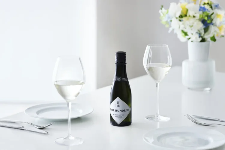300mlの小容量ボトルが新登場。日本酒ブランド「SAKE HUNDRED」から3月17日に発売