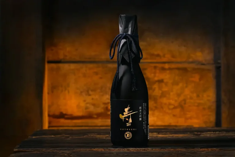 【前例のない日本酒】食用米を40%まで磨いた純米大吟醸を開発――しかも「今は売らない」という決断。創業161年の酒蔵が示す、日本酒の新しい価値